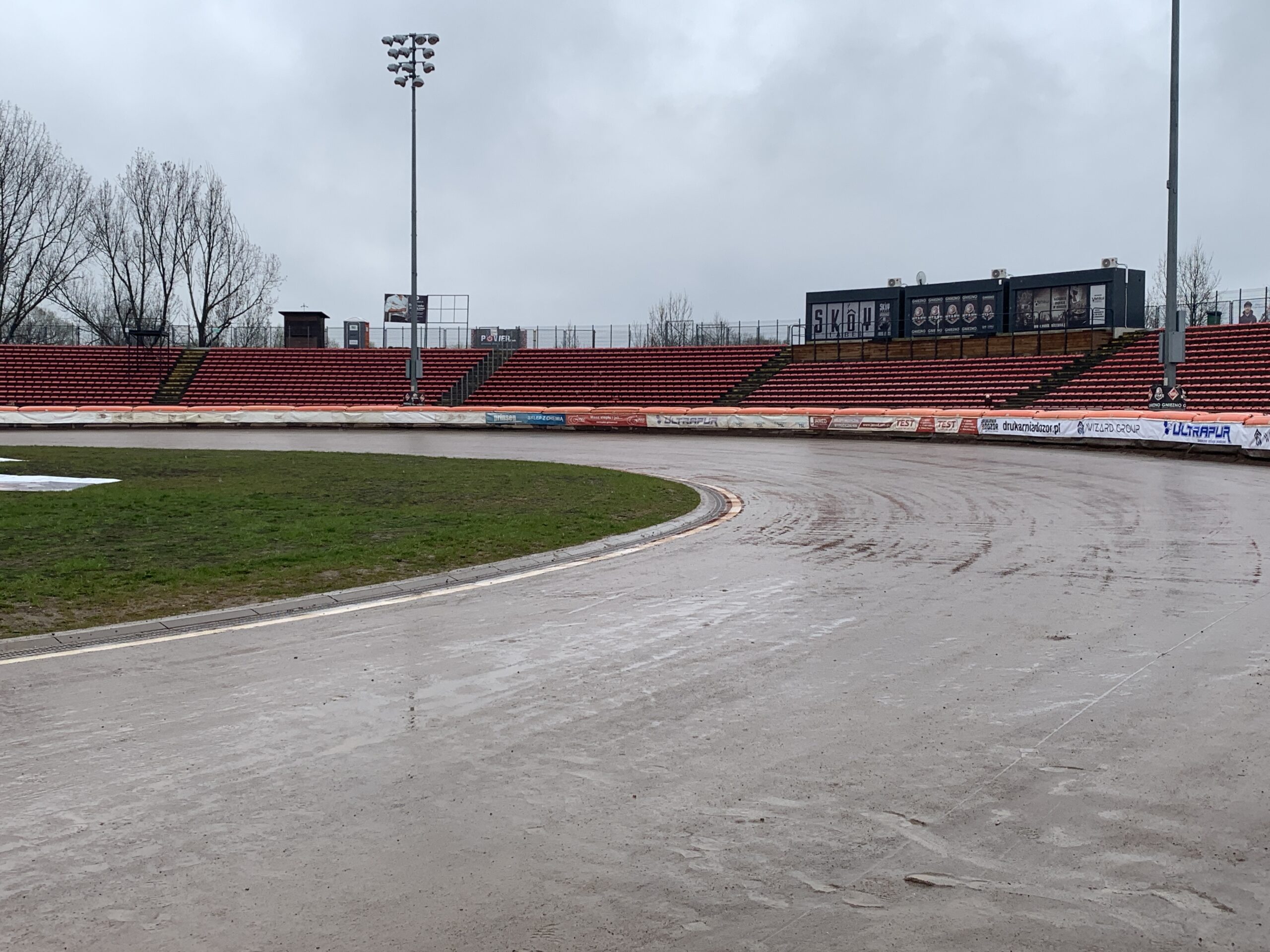 99031303-7641-416F-9A75-15A32347AAA7