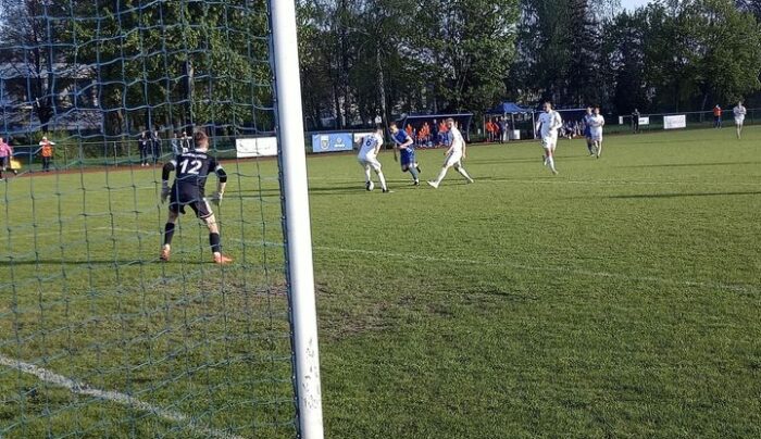 Mieszko traci punkty w doliczonym czasie