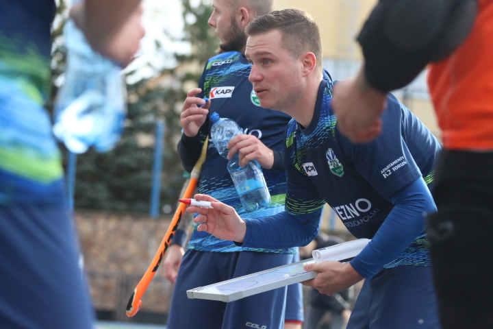 AD87BC15-7C7A-432F-91CC-14F928F10DED