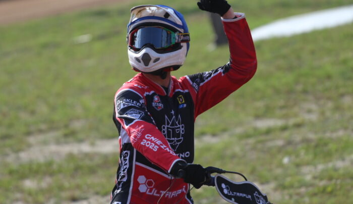 Start wygrywa z bonusem i zostaje liderem!