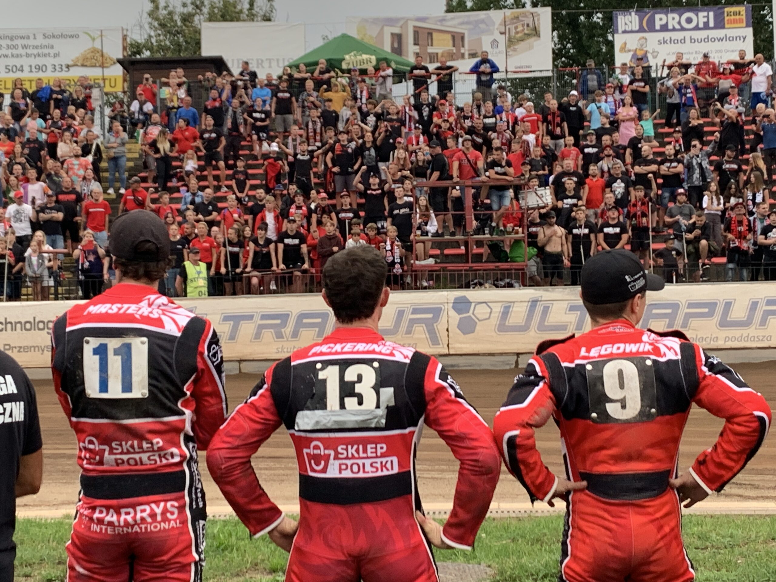 54DD516D-4AB6-40F7-866E-23876F3198D6