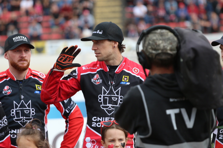 31FE4BFA-ADD4-4361-BF70-CF8E14254F71