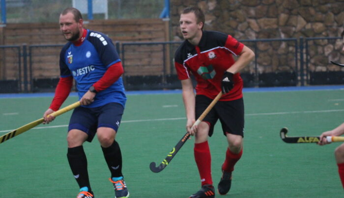 Stella liderem Superligi, Start w potężnym dołku