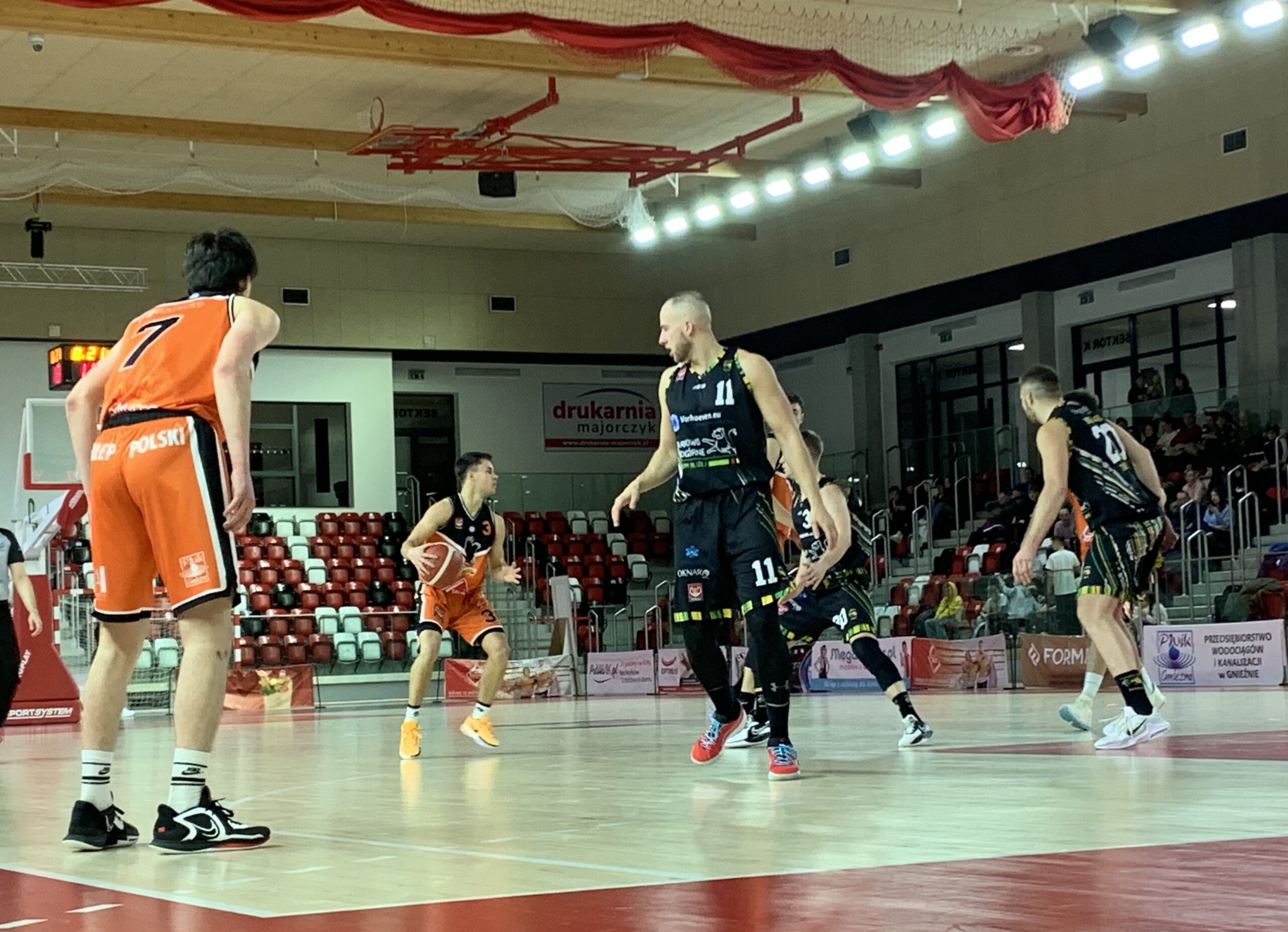 70FB1EFB-D815-4E2D-B300-9F4DB1886D9D