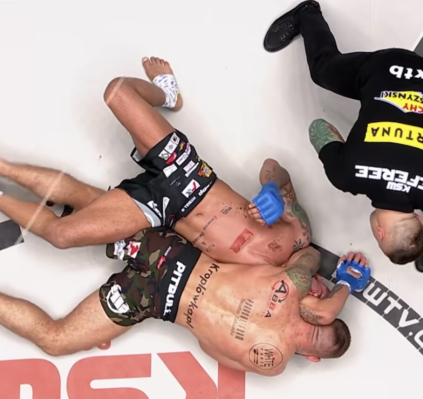 B39F64DD-BC0C-4CF8-80A4-F9BC429C176C