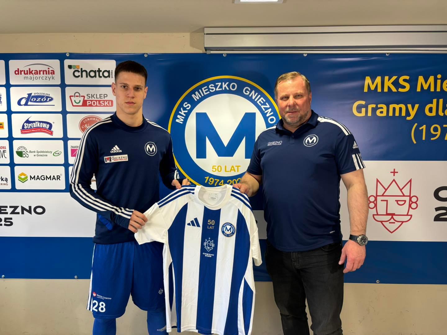 3C982922-76A9-4C79-AF0A-3E59FC260048