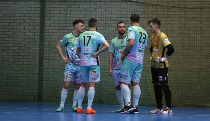 Bieg z przeszkodami dla futsalistów KS