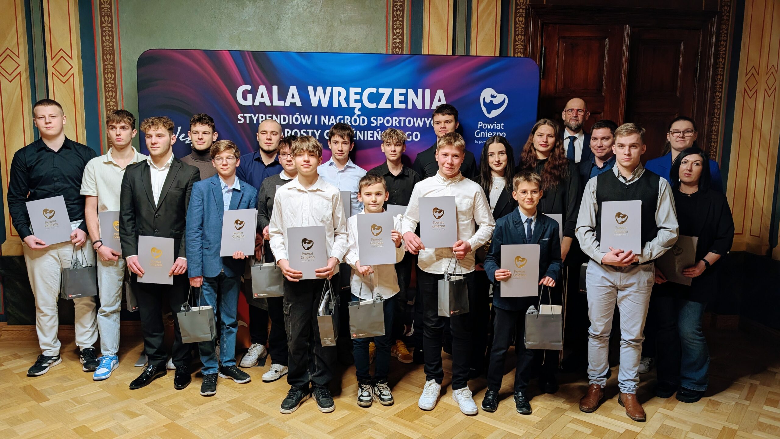 PXL_20250224_175156647~2