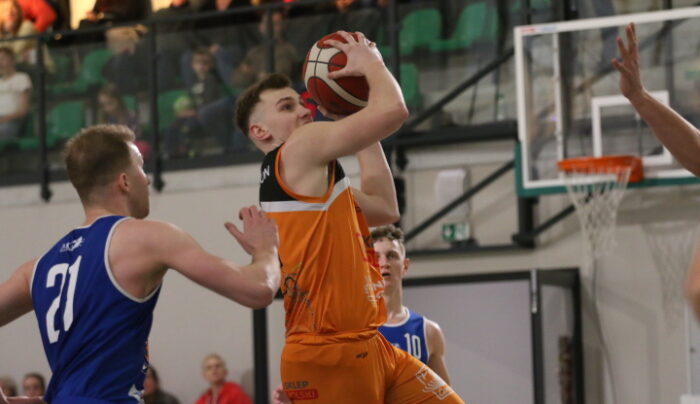 MKK bezlitosny dla „czerwonej latarni” grupy