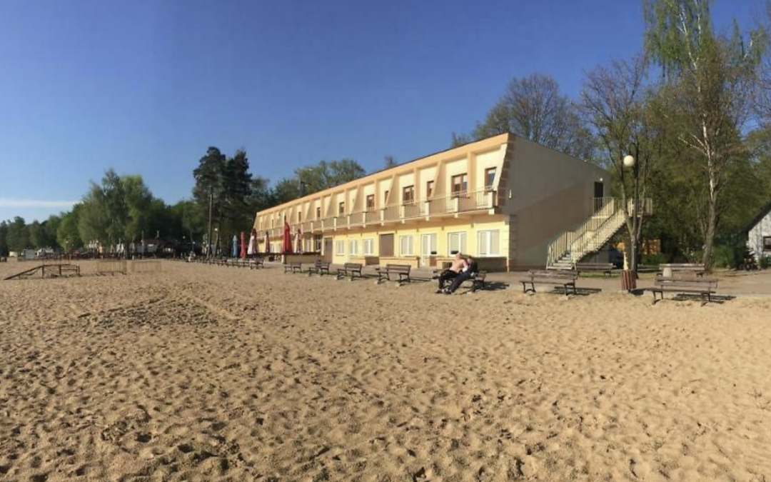 Wysychające jezioro? Biznes w Skorzęcinie ma się doskonale