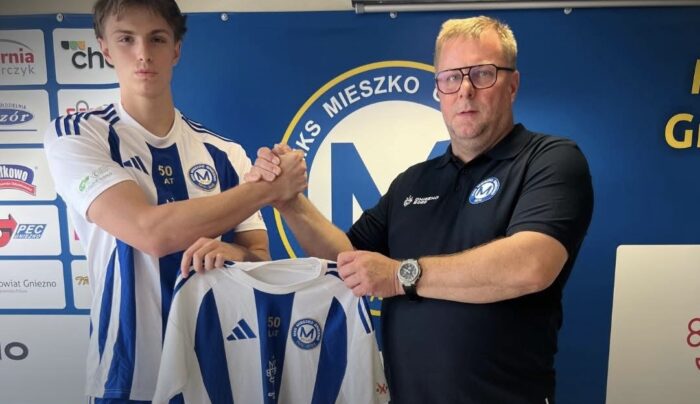 Strzelał w sparingach, przekonał do siebie sztab