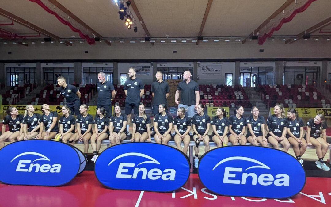 MKS zaprezentował się kibicom i zagrał ze Startem Elbląg