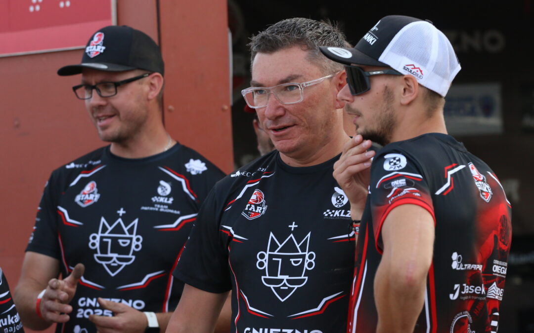 Nawet DWÓCH sponsorów tytularnych w Starcie?