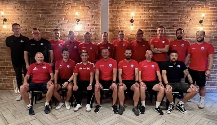 Mieszko na nowo mebluje swoją Akademię