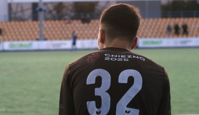 Start idzie jak burza, Stella ciągle pikuje