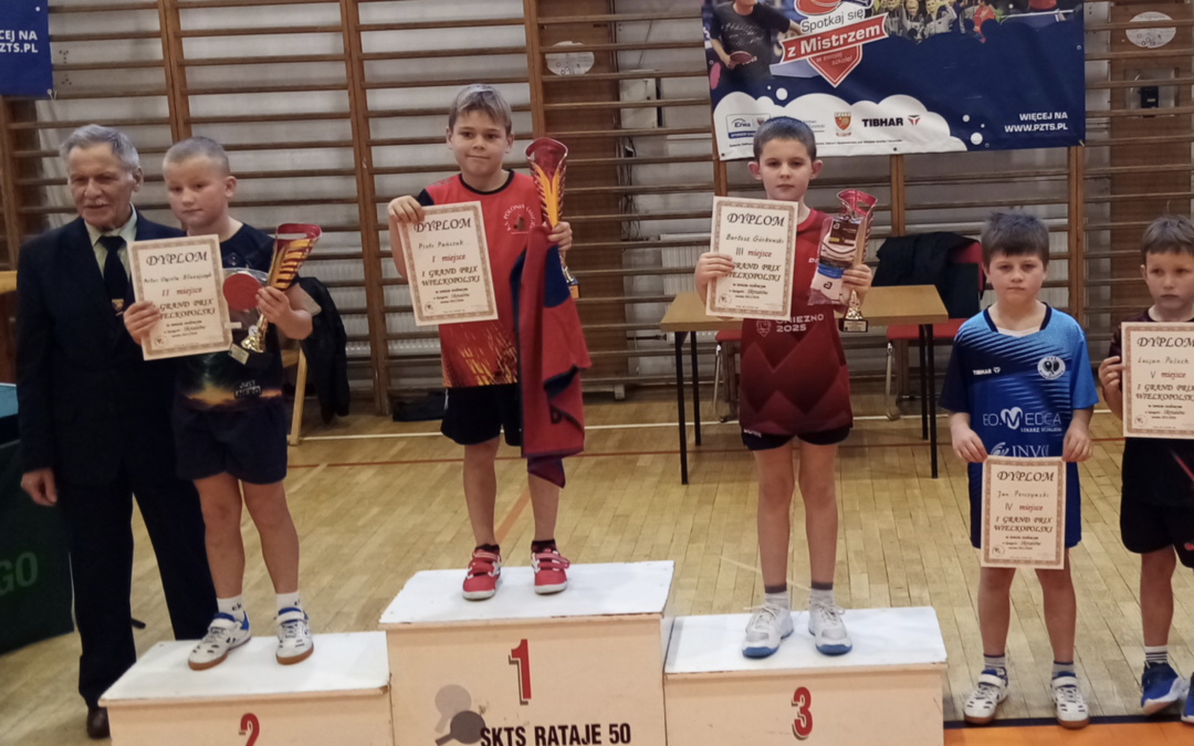 Brązowe medale najmłodszych tenisistów stołowych Stelli Niechan