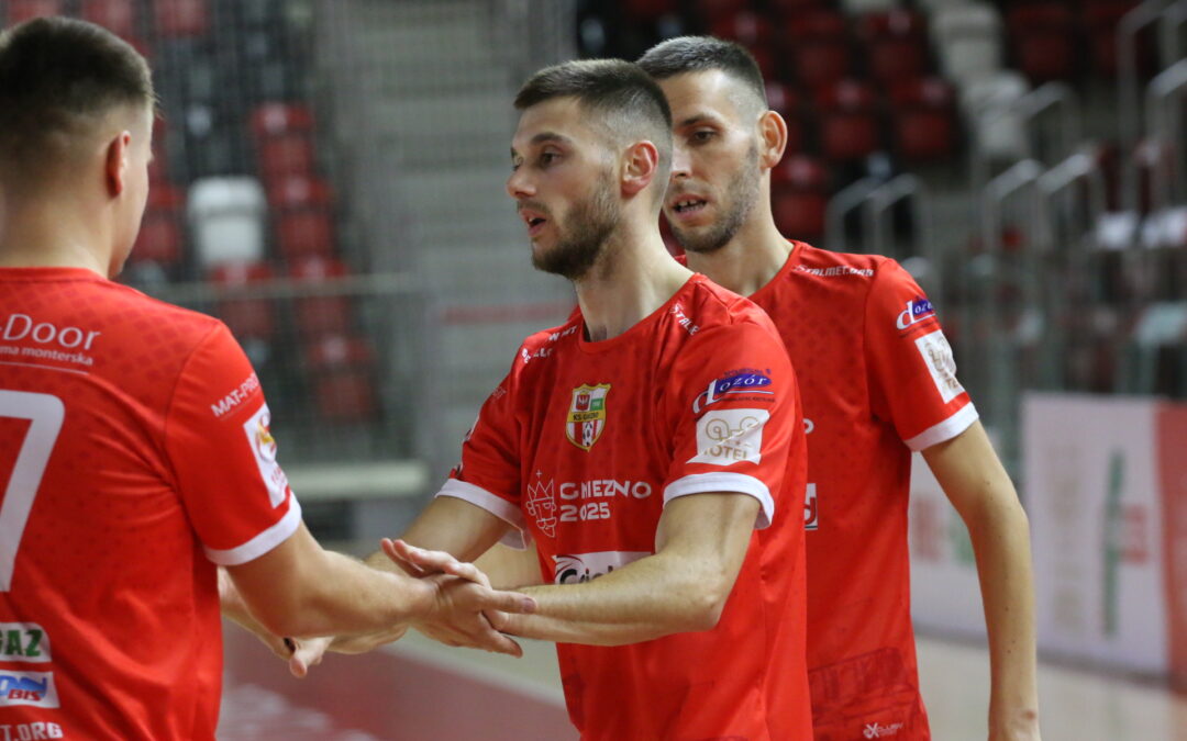 Koncertowy mecz KS w Pucharze Polski