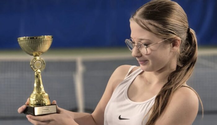Trzynastoletnia tenisistka znów ograła starsze rywalki
